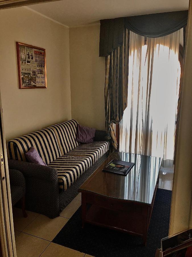 Hotel Villa Savoia Τορίνο Εξωτερικό φωτογραφία